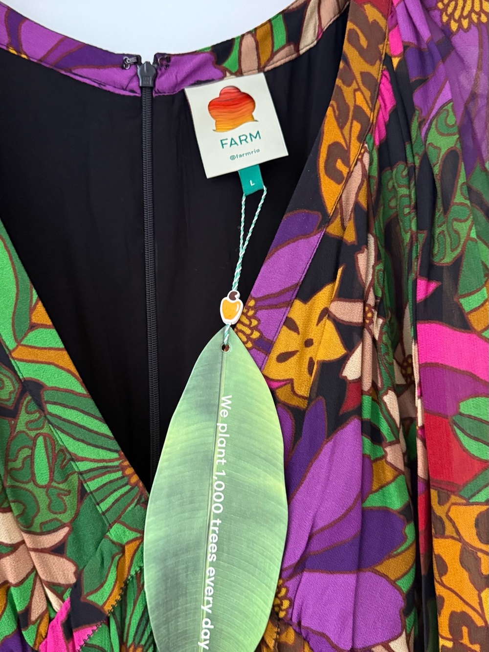 Farm Rio - Star Fruit Maxi Dress — tiered with gathered sleeve - Picture 4 of 10